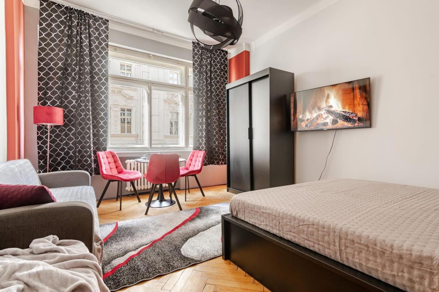 Apartment Place Of Grace - 1 Min To National Theatre